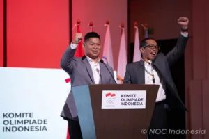 Ketua Komite Olimpiade Indonesia (NOC Indonesia). Raja Sapta Oktohari resmi mengukuhkan Tim Indonesia.